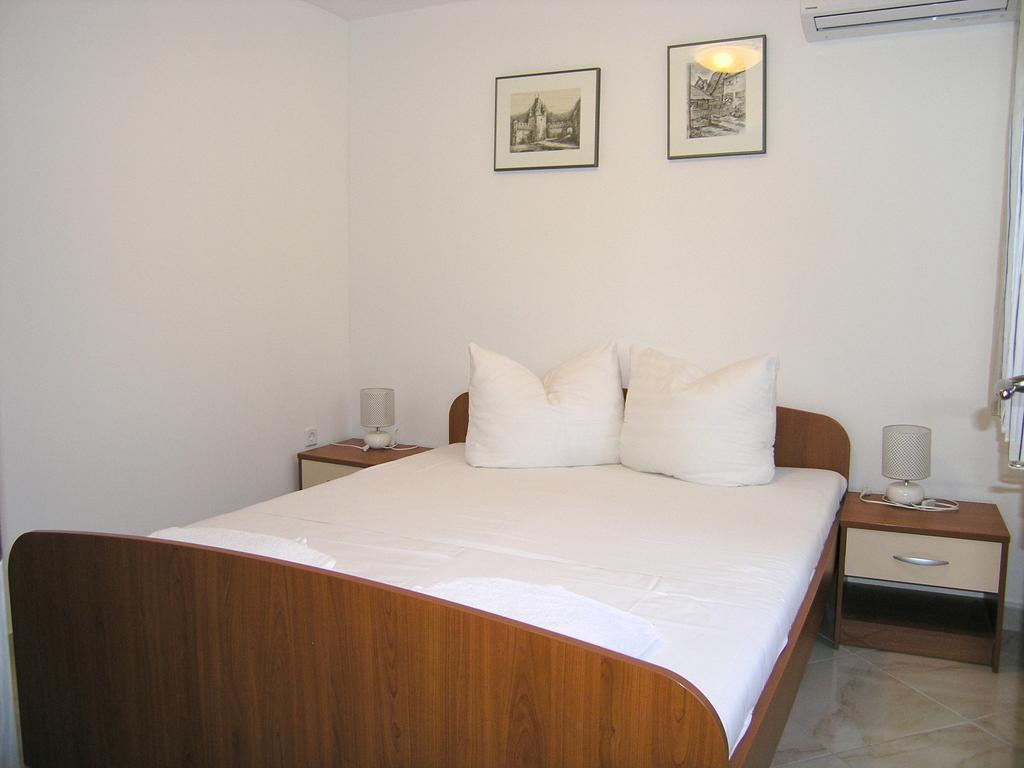 Apartment Martina Krk Town Exterior photo