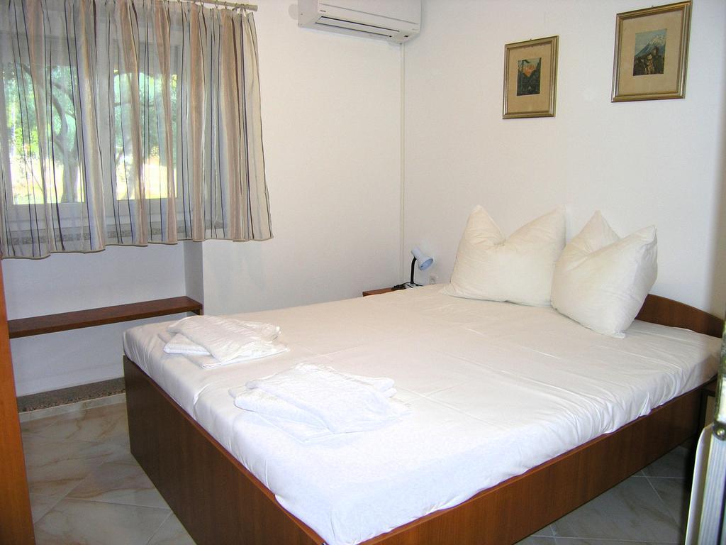 Apartment Martina Krk Town Exterior photo