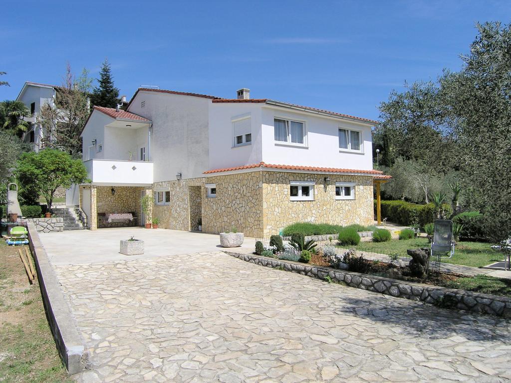 Apartment Martina Krk Town Exterior photo